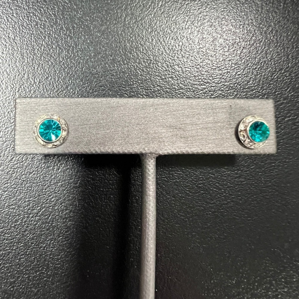 Vintage Stud Pierced Earrings Blue and‎ Clear Crystals Silver Tone